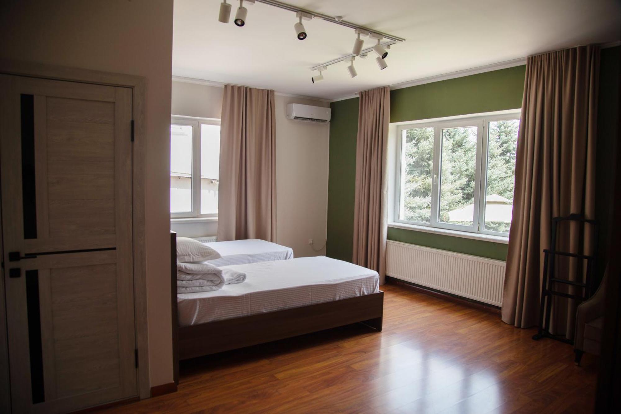 People Guest House Bishkek Exterior foto