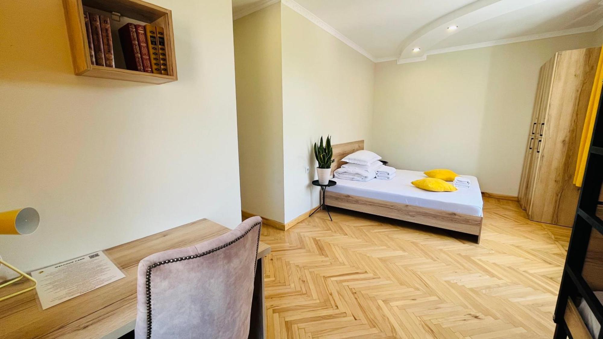 People Guest House Bishkek Exterior foto